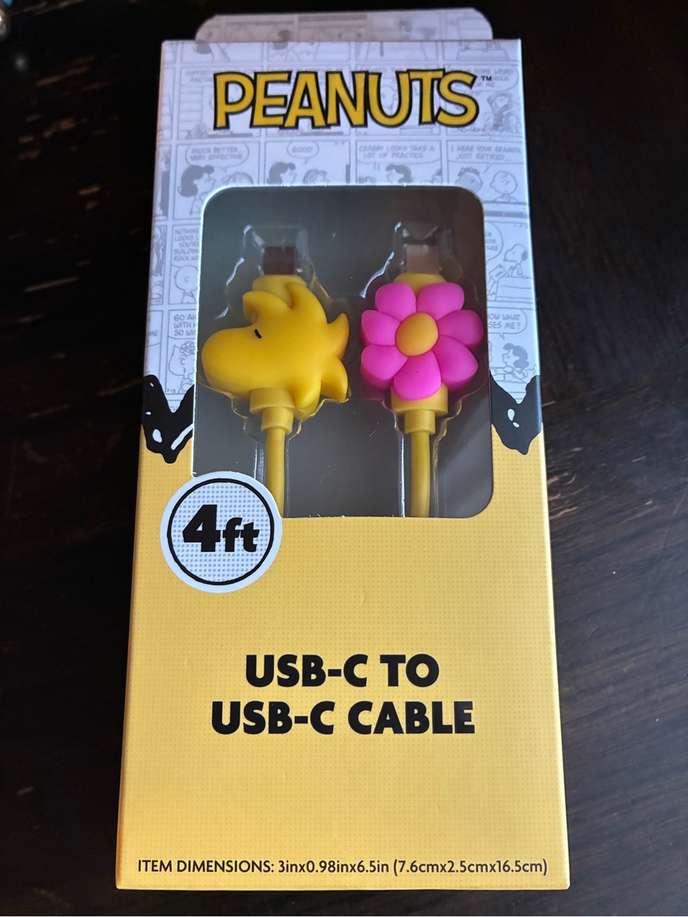 Peanuts Yellow USB-C Cable with Pink Flower Accent